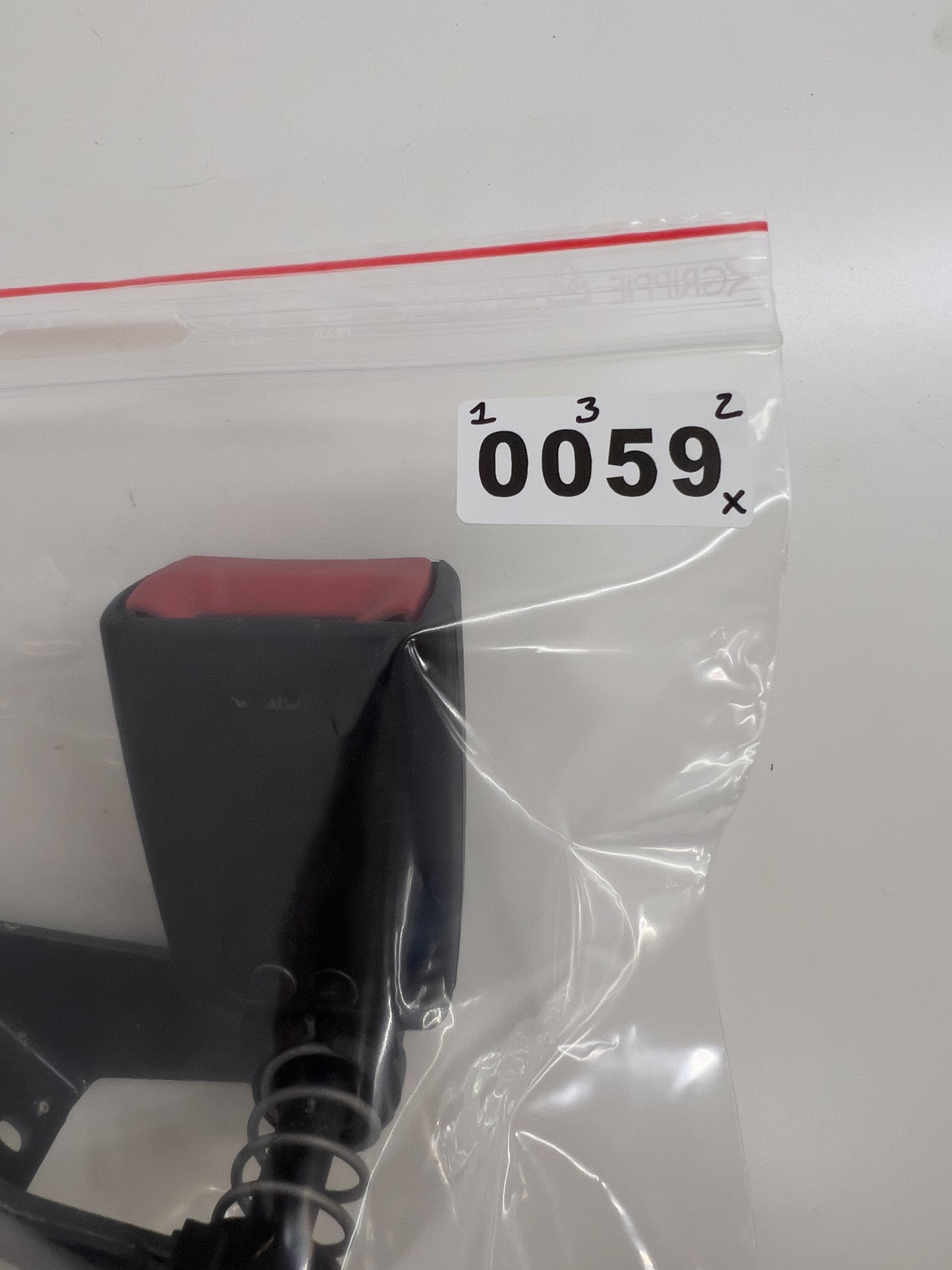 Bmw 5 Series E39 - Belt Fastener