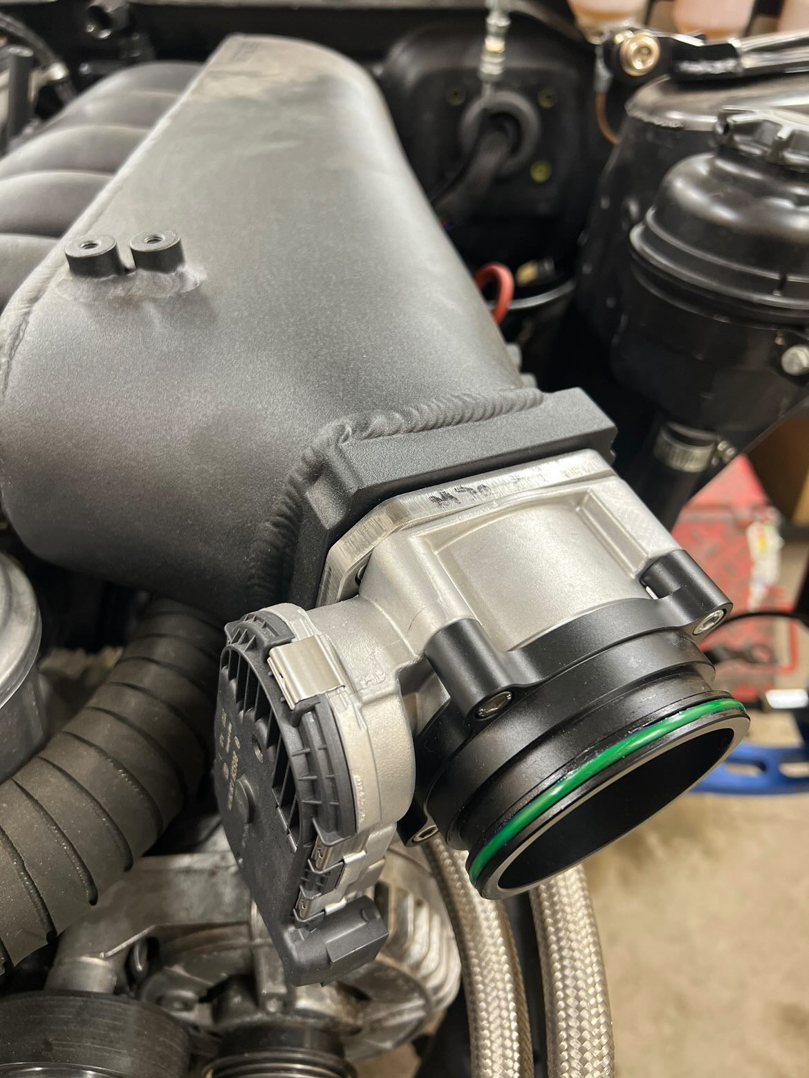 Electric 74mm bosch on M50 intake