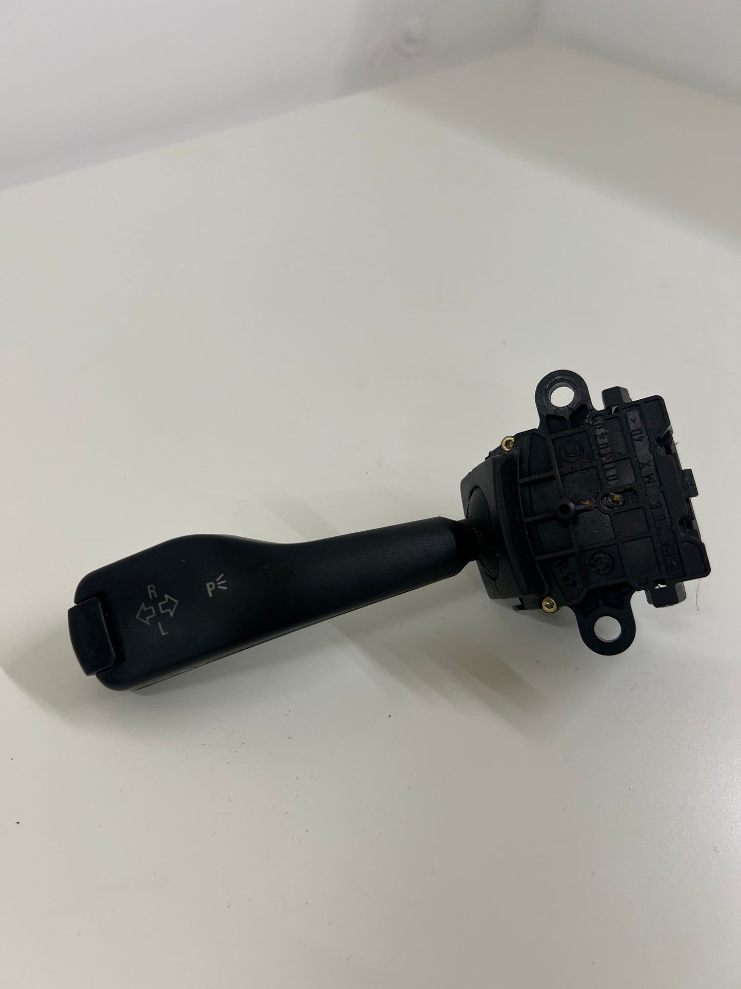 Bmw 3 Series E46 - Indicator Controller