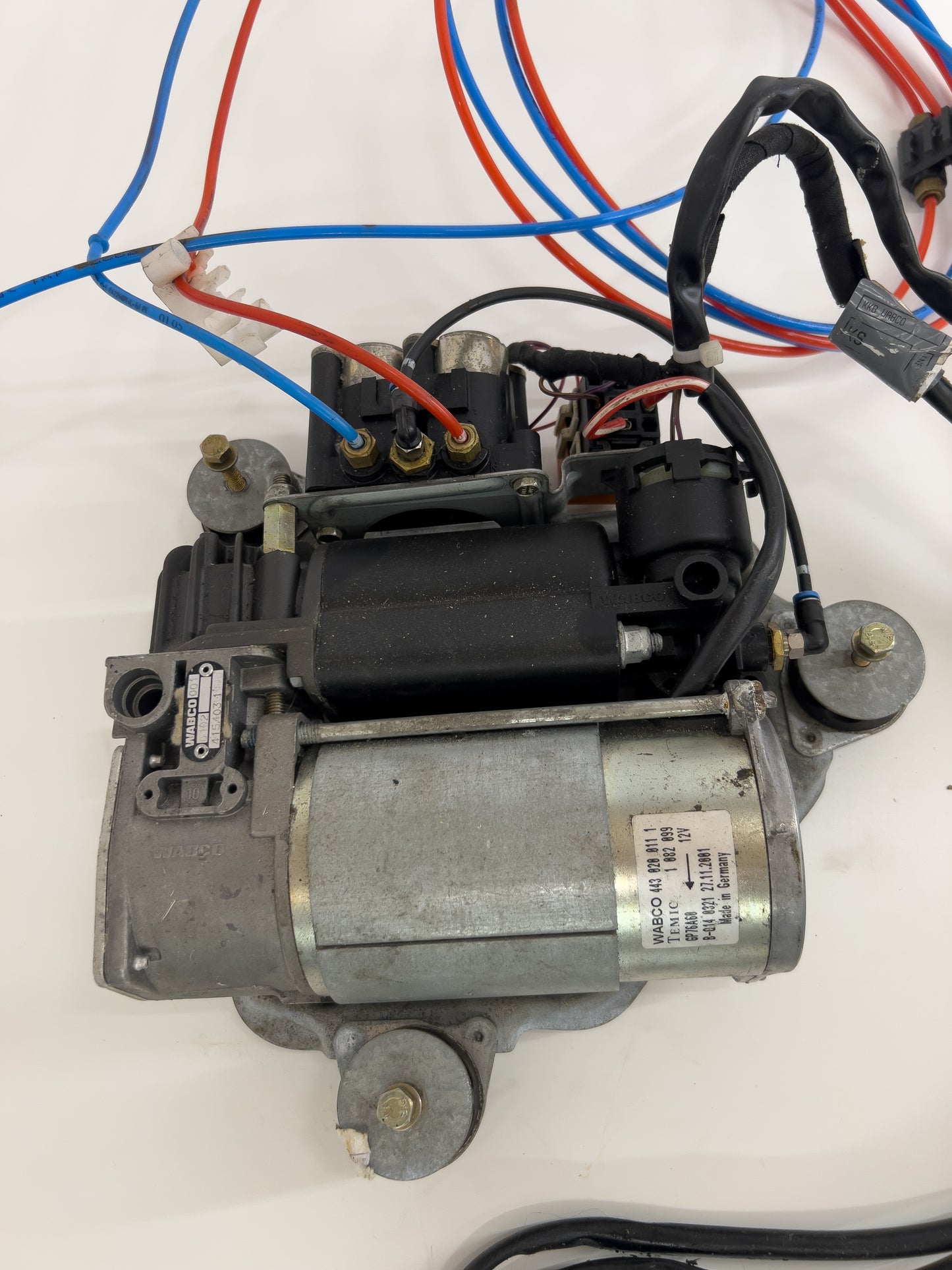 Bmw 5 Series E39 - Compressor Unit Wabco