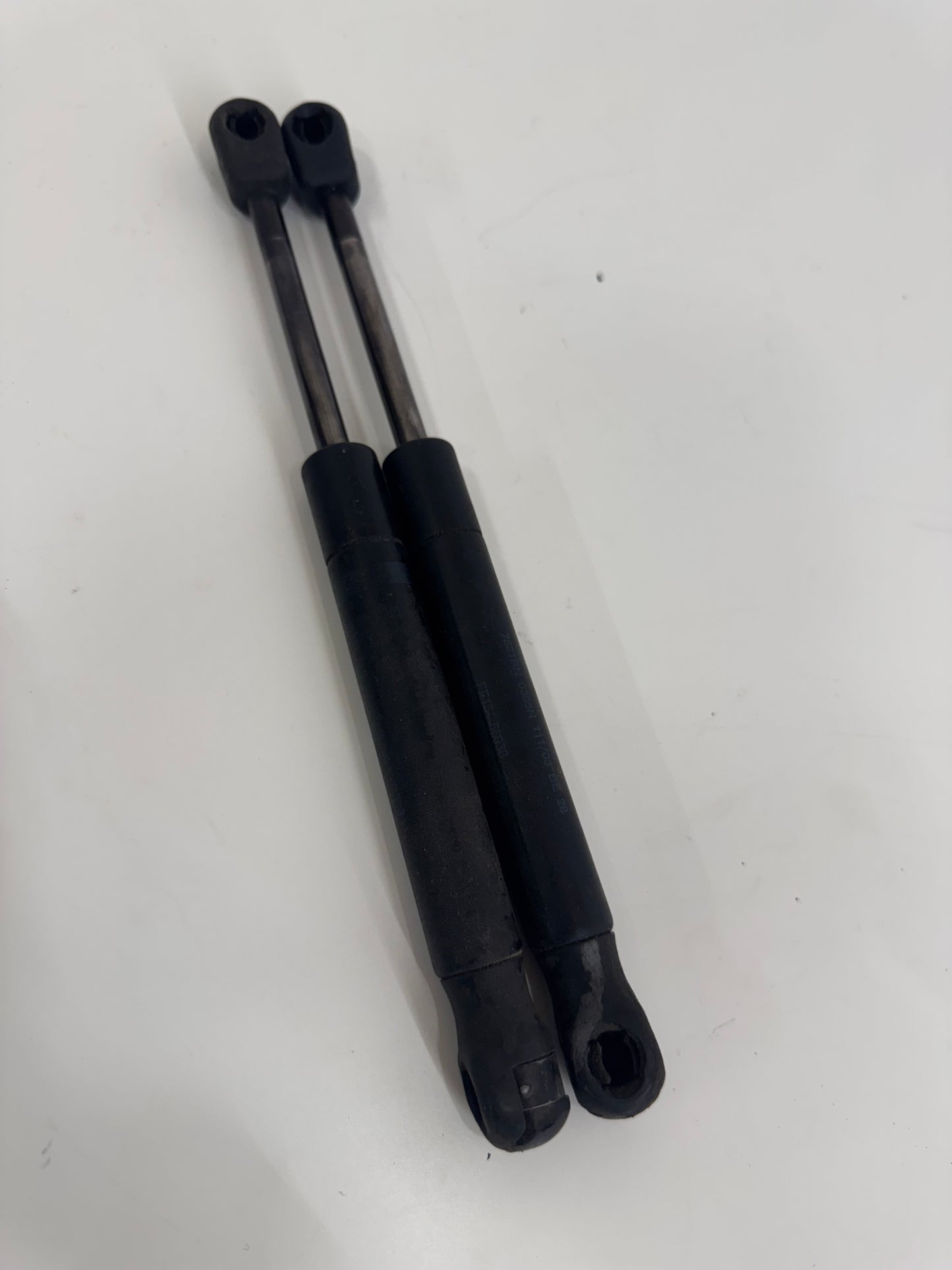 Mazda RX8 -  Gas Struts