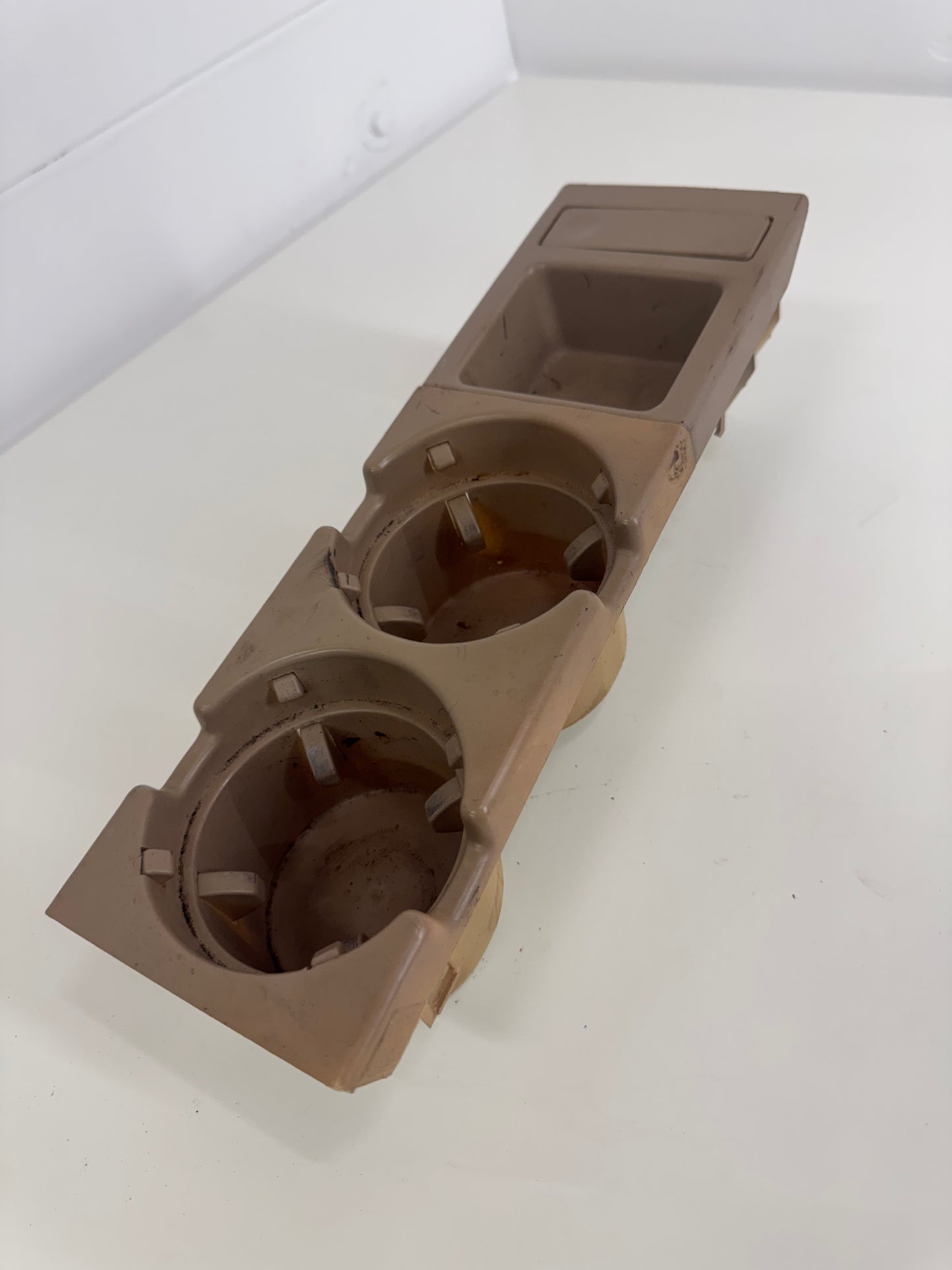 Bmw 3 Series E46 - Cup holder