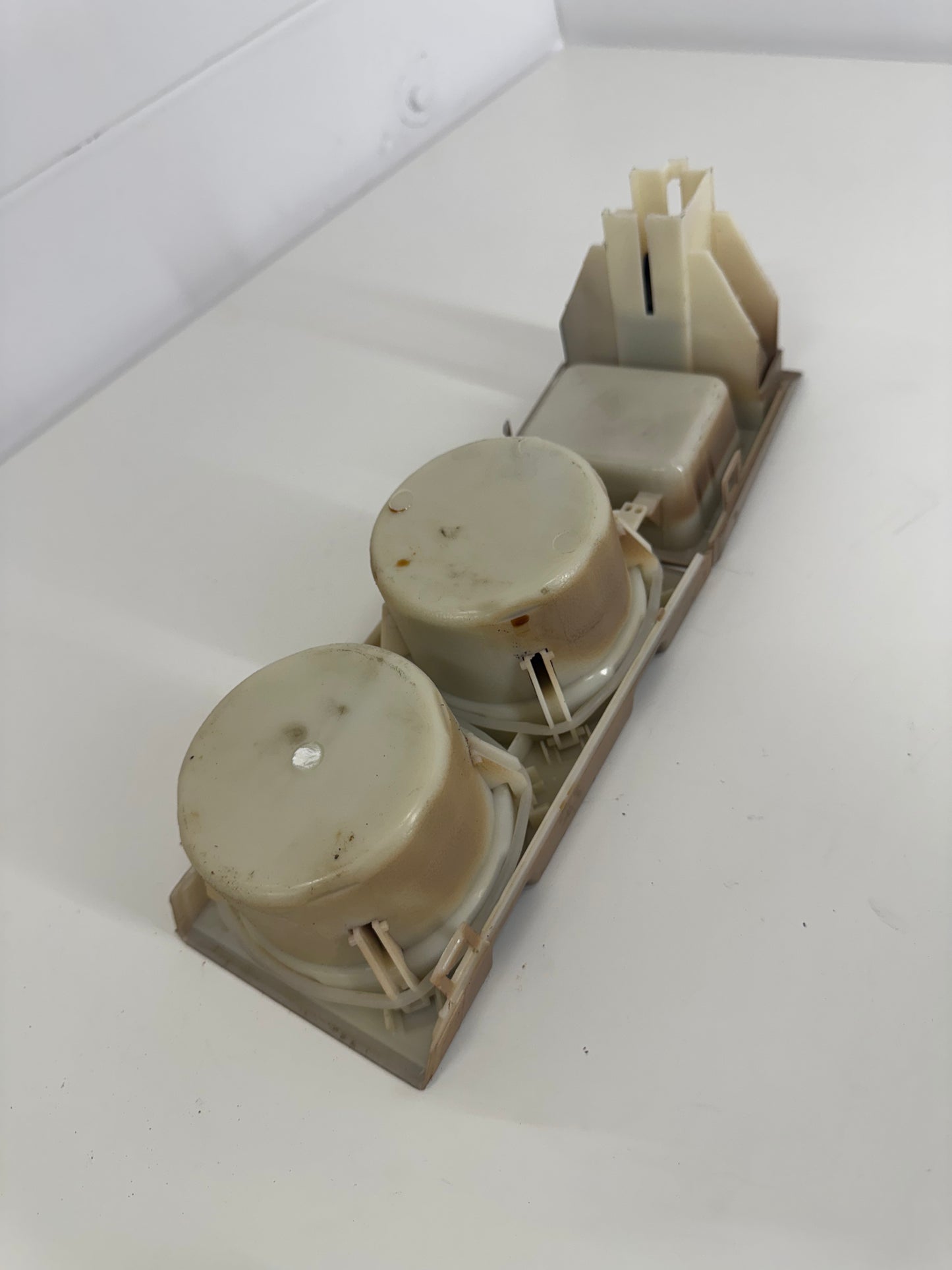 Bmw 3 Series E46 - Cup holder