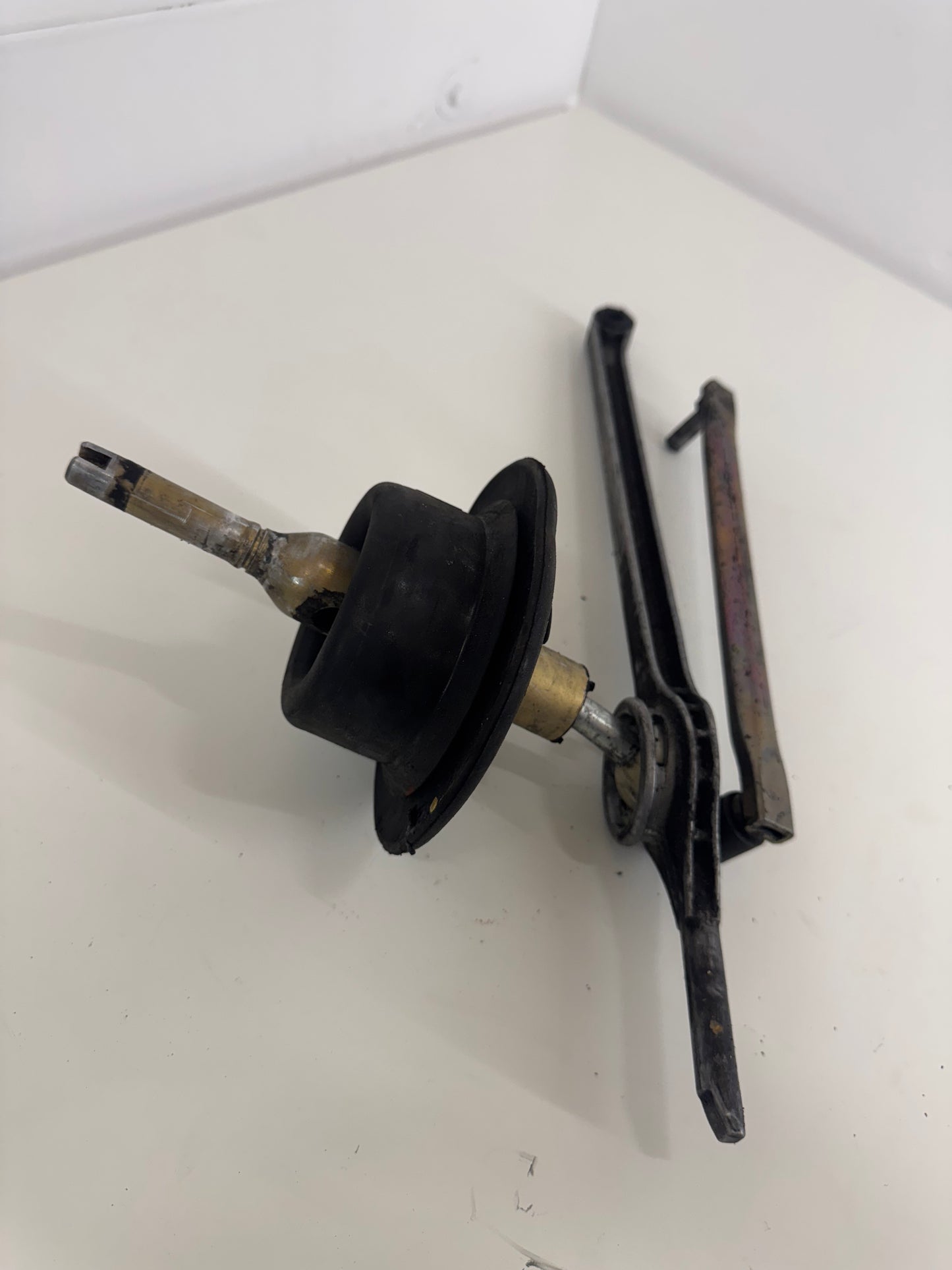 Bmw 3 Series E46 - Gearbox linkage
