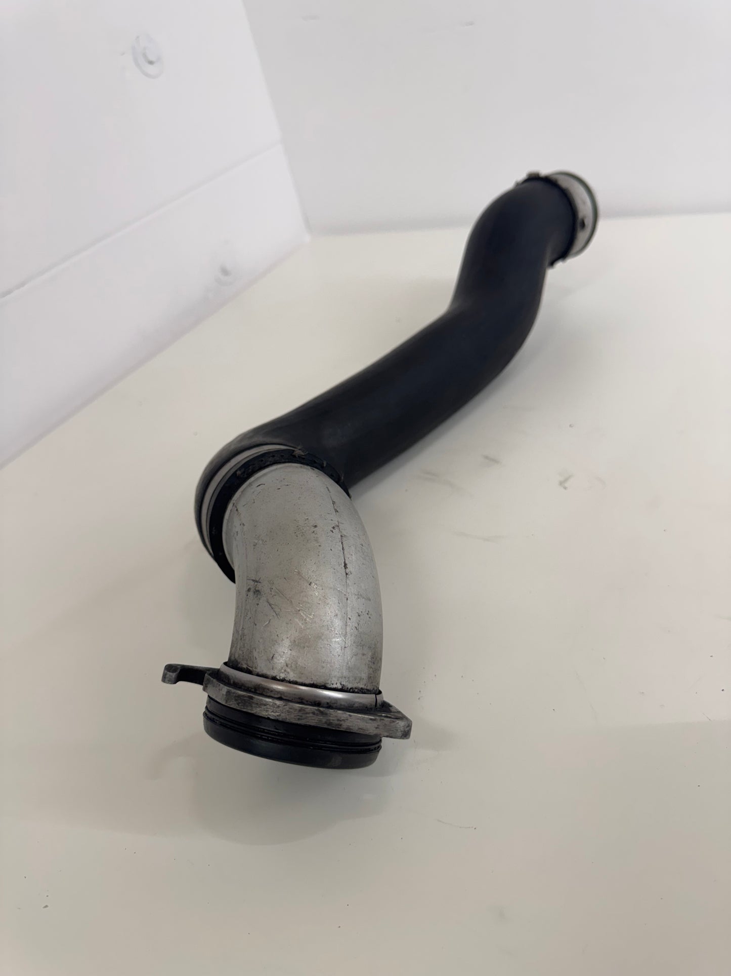 Bmw 3 Series E46 - Charge Pipe