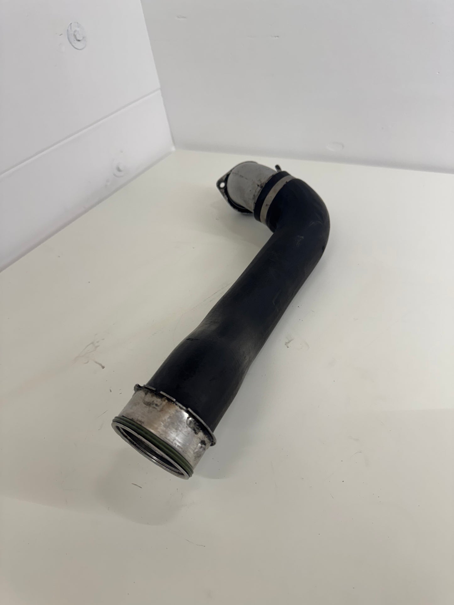 Bmw 3 Series E46 - Charge Pipe